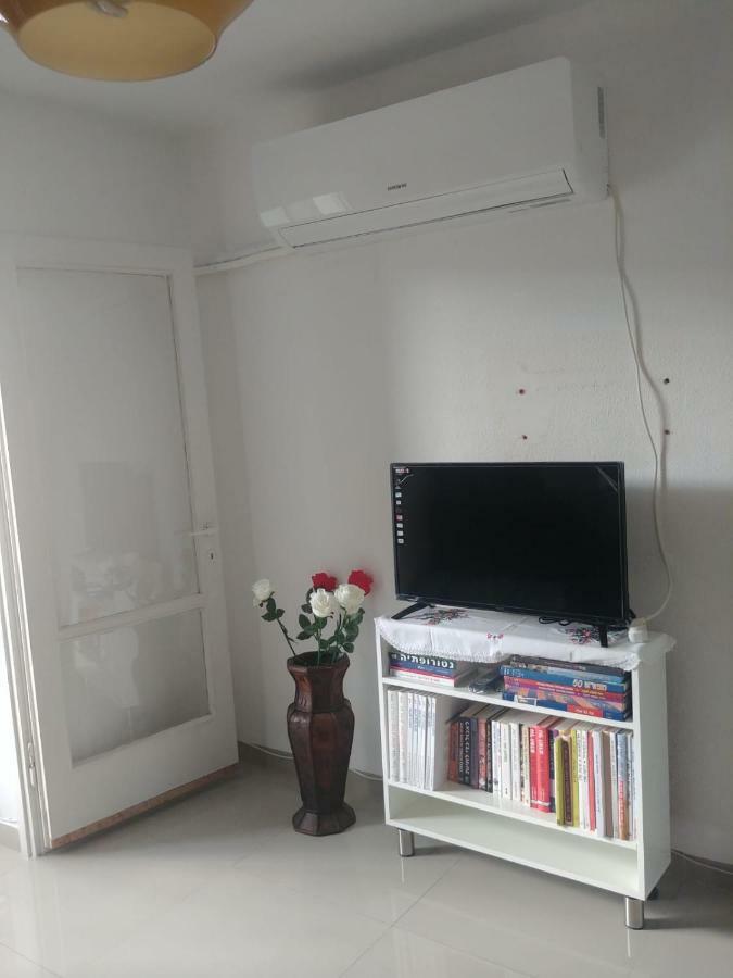 Apartment For Relaxing And For Health Хайфа Екстериор снимка